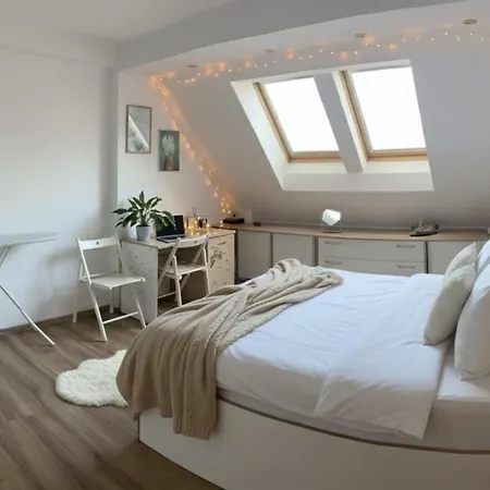 Premium Nomad's Suite-near Subway-terrace *