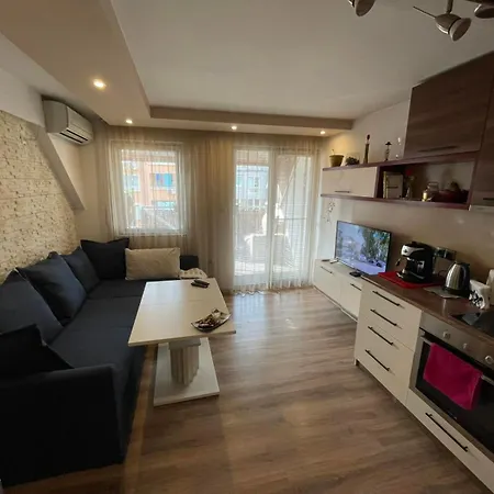 Premium Nomad's Suite-near Subway-terrace Σόφια
